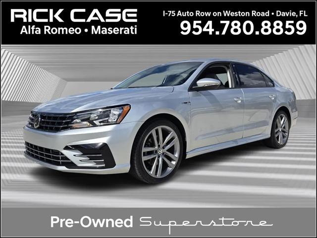 2018 Volkswagen Passat 2.0T R-Line 2018 Volkswagen Passat 2.0T R-Line