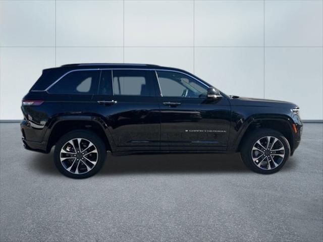 2023 Jeep Grand Cherokee Overland 4x4 2023 Jeep Grand Cherokee Overland 4x4