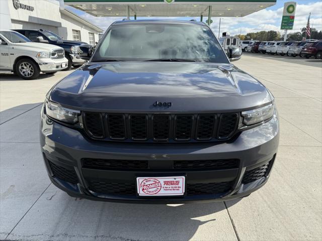 2023 Jeep Grand Cherokee L Altitude 4x4 2023 Jeep Grand Cherokee L Altitude 4x4