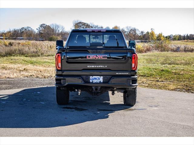 2023 GMC Sierra 2500HD 4WD Crew Cab Standard Bed Denali