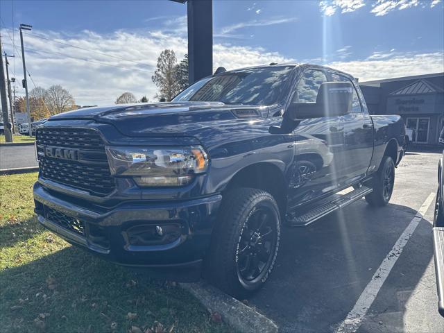 2024 RAM 2500 Big Horn Crew Cab 4x4 64 Box 2024 RAM 2500 Big Horn Crew Cab 4x4 64 Box