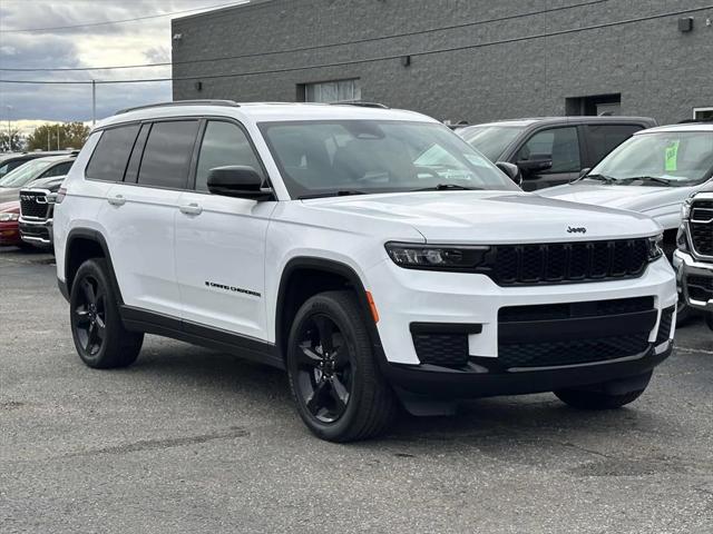 2023 Jeep Grand Cherokee L Altitude 4x4 2023 Jeep Grand Cherokee L Altitude 4x4