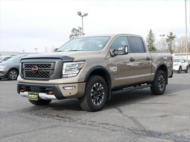 2024 Nissan TITAN Crew Cab PRO-4X 4x4 2024 Nissan TITAN Crew Cab PRO-4X 4x4