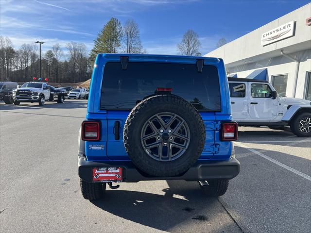 2025 Jeep Wrangler 4-Door Summit 4x4 2025 Jeep Wrangler 4-Door Summit 4x4