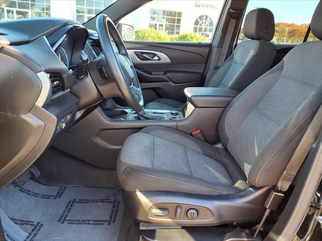 2023 Chevrolet Traverse AWD LT Cloth