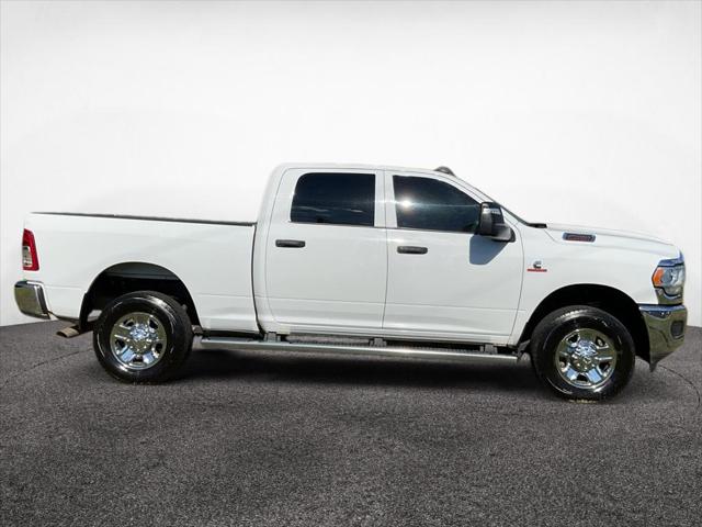 2023 RAM 2500 Tradesman Crew Cab 4x4 64 Box