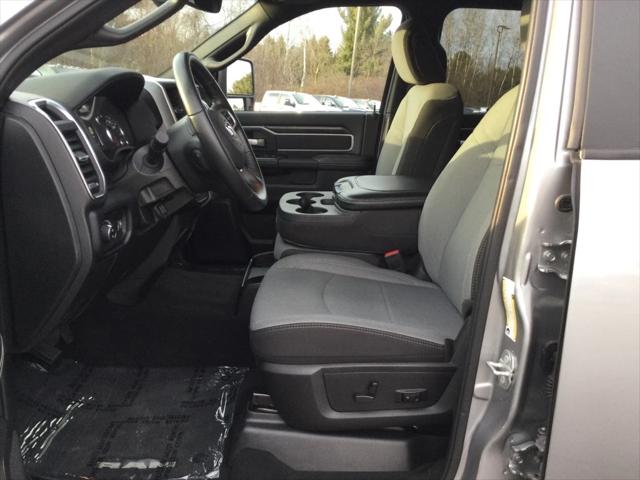 2024 RAM 2500 Big Horn Crew Cab 4x4 64 Box 2024 RAM 2500 Big Horn Crew Cab 4x4 64 Box