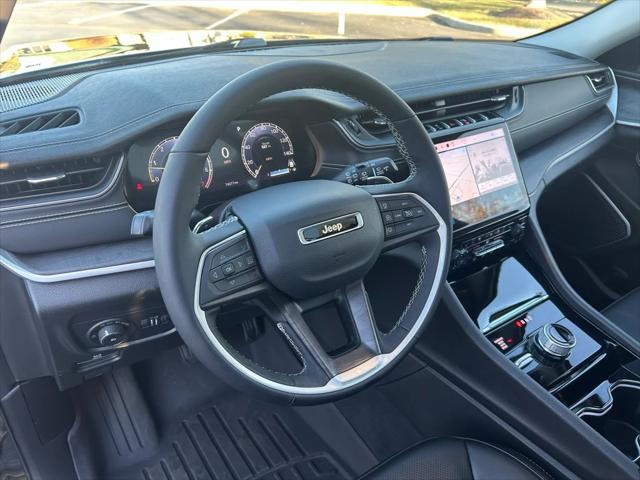 2023 Jeep Grand Cherokee L Limited 4x4 2023 Jeep Grand Cherokee L Limited 4x4