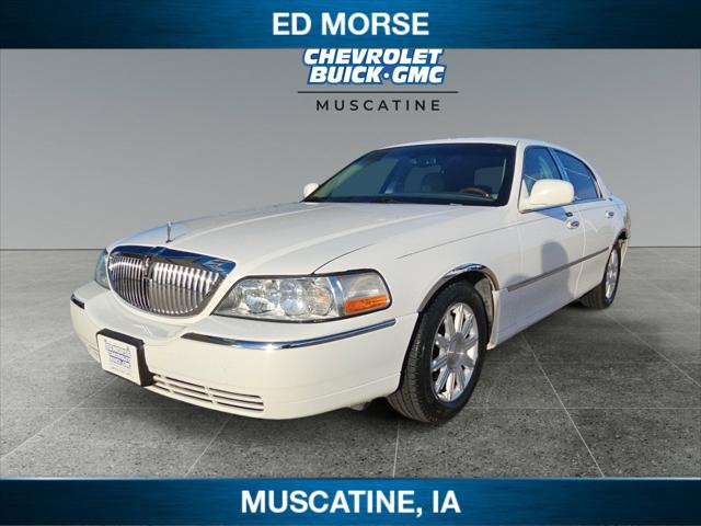 2010 Lincoln Town Car Signature Limited 2010 Lincoln Town Car Signature Limited