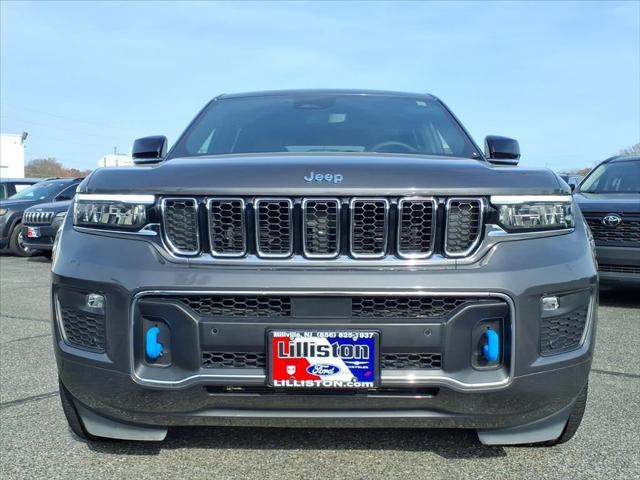 2022 Jeep Grand Cherokee 4xe Overland 4x4 2022 Jeep Grand Cherokee 4xe Overland 4x4