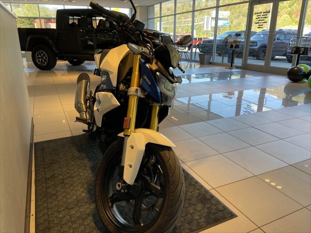 2021 BMW G 310 R Base 2021 BMW G 310 R Base