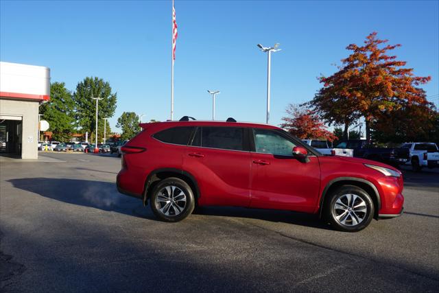 2022 Toyota Highlander XLE 2022 Toyota Highlander XLE