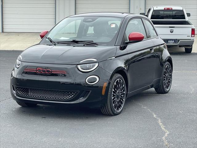 2024 Fiat 500e INSPI(RED) FWD 2024 Fiat 500e INSPI(RED) FWD