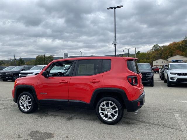 2023 Jeep Renegade Latitude 4x4 2023 Jeep Renegade Latitude 4x4