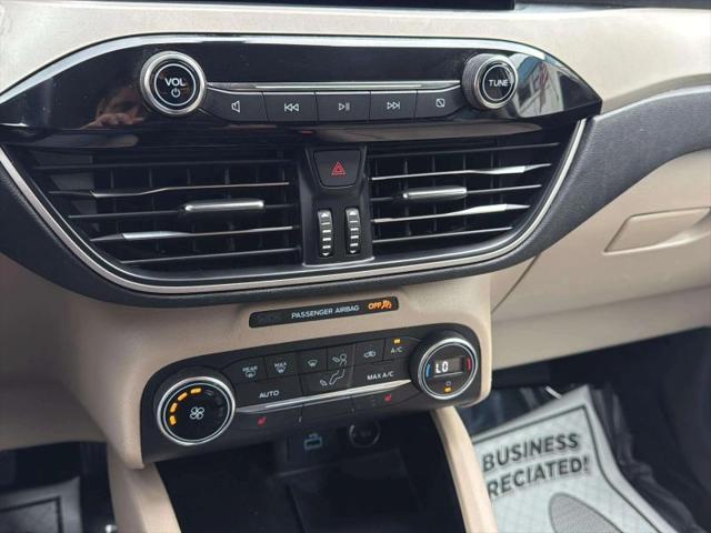 2020 Ford Escape SE