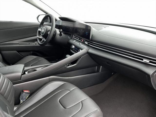 2025 Hyundai Elantra Hybrid Limited