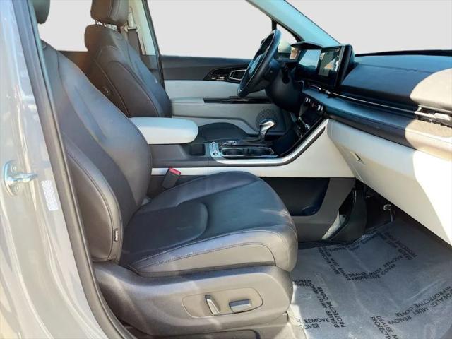 2024 Kia Carnival MPV SX