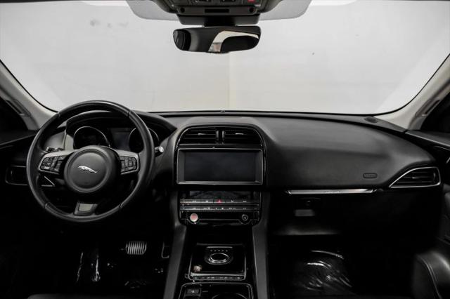 2019 Jaguar F-PACE 25t Premium