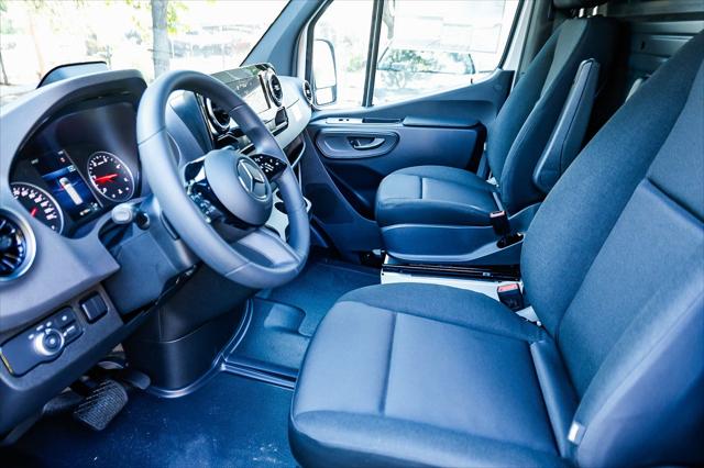 2026 Mercedes-Benz Sprinter Cargo Van Standard Roof 4-Cyl Diesel