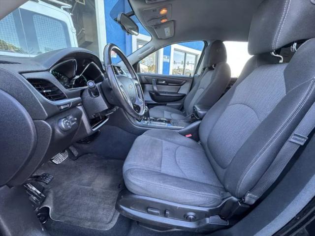 2017 Chevrolet Traverse 1LT