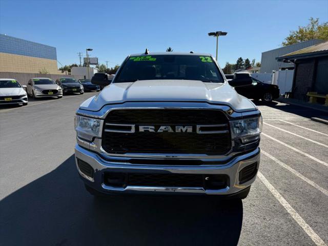 2022 Ram 3500 Tradesman Crew Cab 4x4 6'4" Box