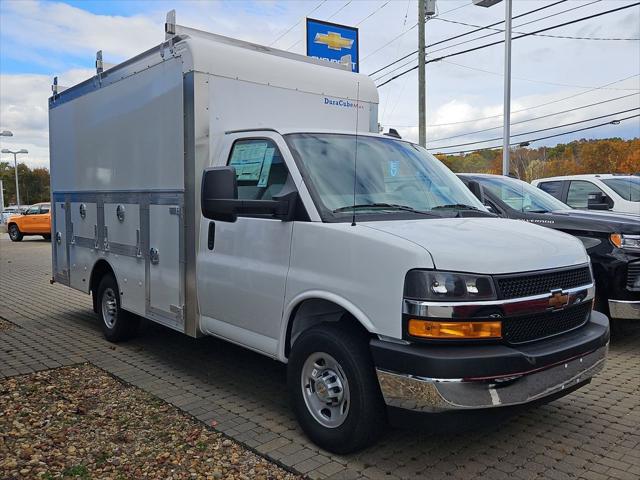 2025 Chevrolet Express Cutaway Work Van