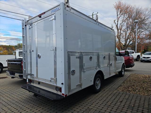 2025 Chevrolet Express Cutaway Work Van