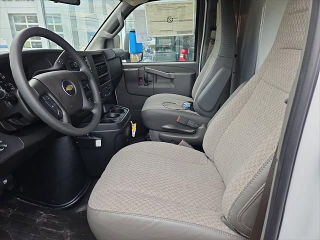 2025 Chevrolet Express Cutaway Work Van