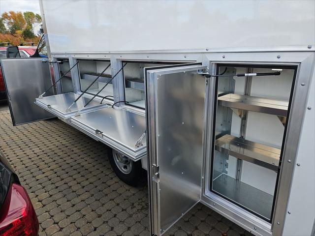 2025 Chevrolet Express Cutaway Work Van