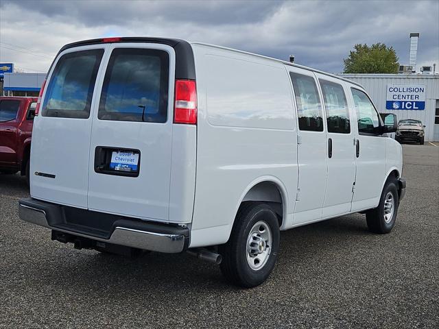 2025 Chevrolet Express Cargo Van RWD 2500 Regular Wheelbase WT