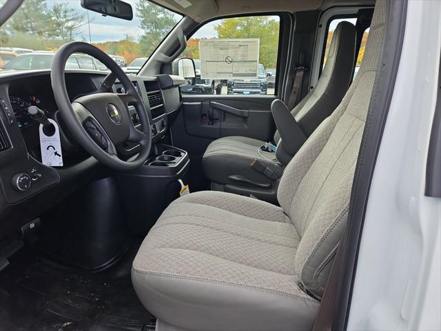 2025 Chevrolet Express Cargo Van RWD 2500 Regular Wheelbase WT