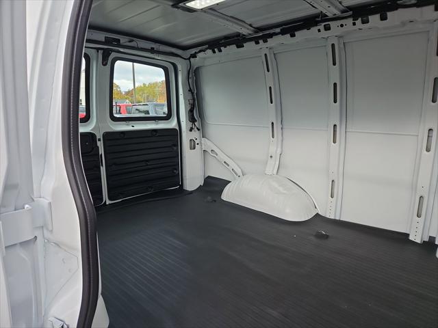 2025 Chevrolet Express Cargo Van RWD 2500 Regular Wheelbase WT