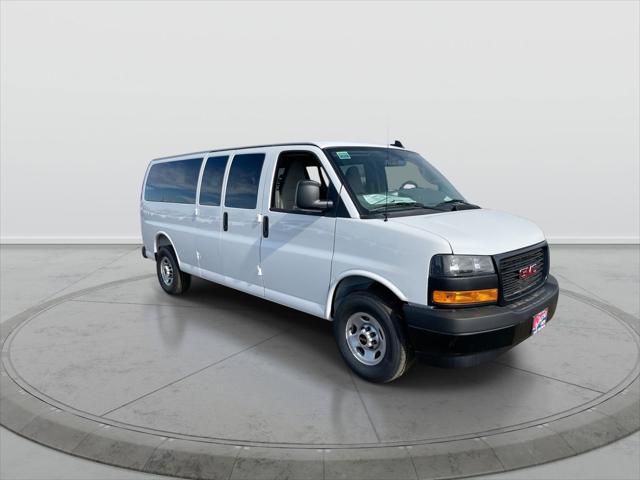 2025 GMC Savana Passenger RWD 3500 Extended Wheelbase LS