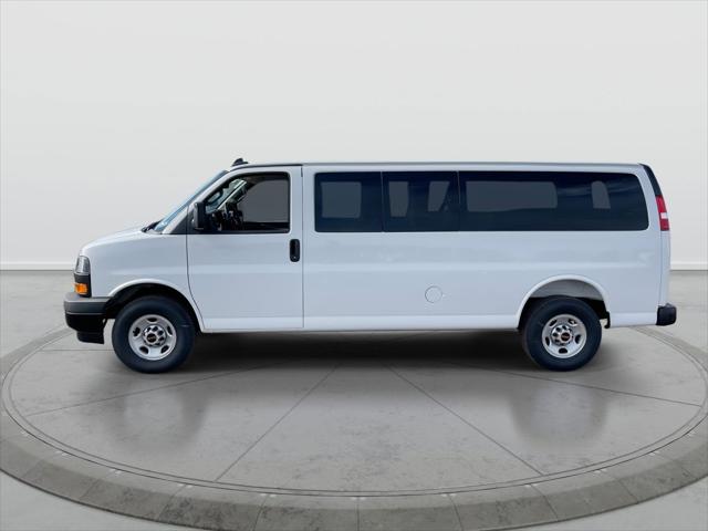 2025 GMC Savana Passenger RWD 3500 Extended Wheelbase LS
