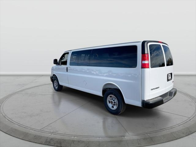 2025 GMC Savana Passenger RWD 3500 Extended Wheelbase LS