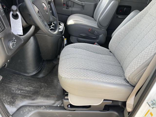 2025 GMC Savana Passenger RWD 3500 Extended Wheelbase LS