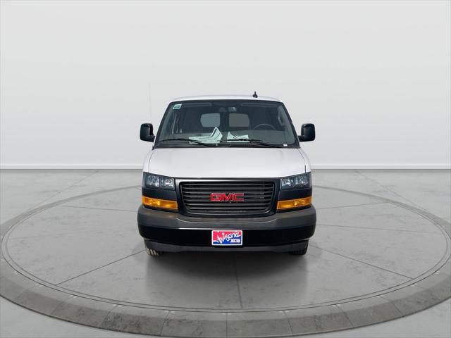 2025 GMC Savana Passenger RWD 3500 Extended Wheelbase LS