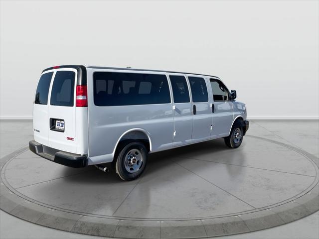 2025 GMC Savana Passenger RWD 3500 Extended Wheelbase LS