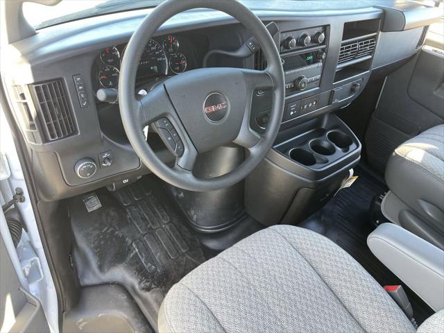 2025 GMC Savana Passenger RWD 3500 Extended Wheelbase LS