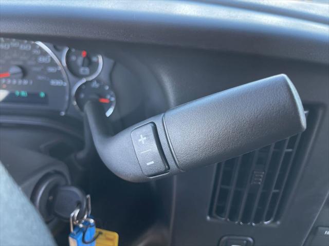 2025 GMC Savana Passenger RWD 3500 Extended Wheelbase LS