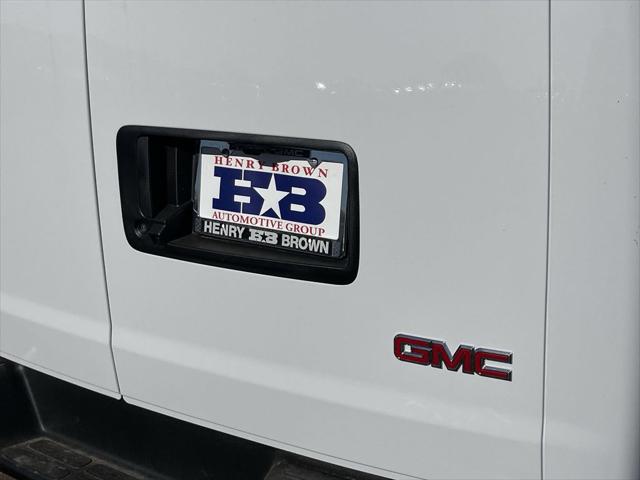 2025 GMC Savana Passenger RWD 3500 Extended Wheelbase LS