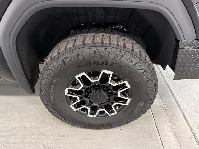 2026 GMC Sierra 3500HD Crew Cab, Long Bed, Pro Dual Rear Wheel, 4WD