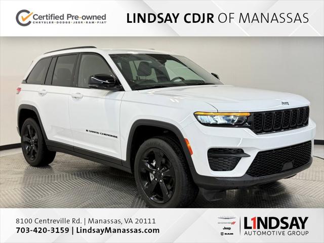 2022 Jeep Grand Cherokee Altitude 4x4 2022 Jeep Grand Cherokee Altitude 4x4