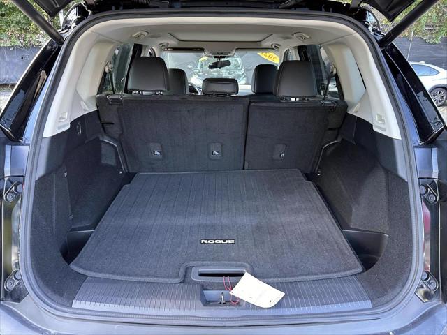 2021 Nissan Rogue SV Intelligent AWD [12]