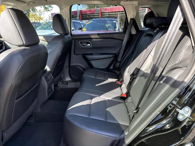 2021 Nissan Rogue SV Intelligent AWD [15]