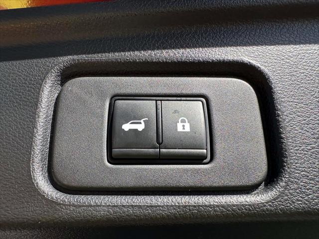 2024 Nissan Pathfinder SL 4WD [10]