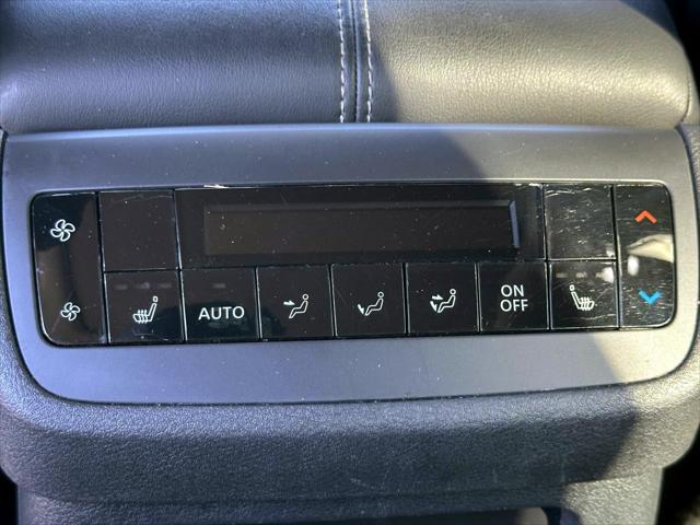 2024 Nissan Pathfinder SL 4WD [14]