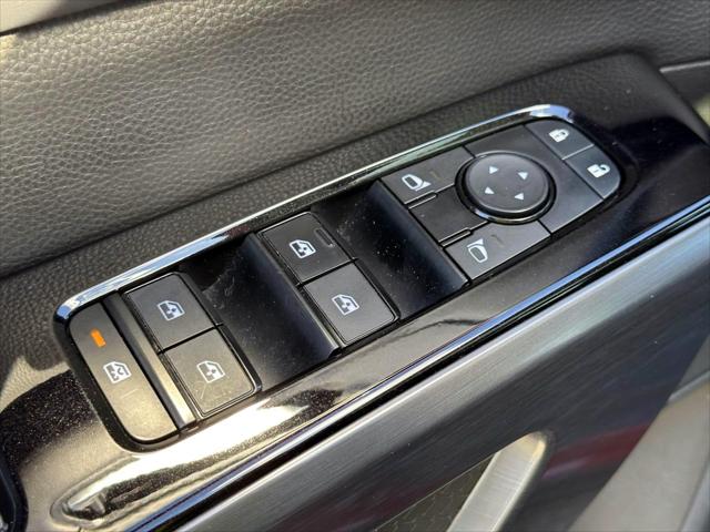 2024 Nissan Pathfinder SL 4WD [18]