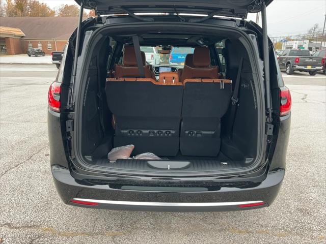 2026 Chrysler Pacifica Pinnacle AWD
