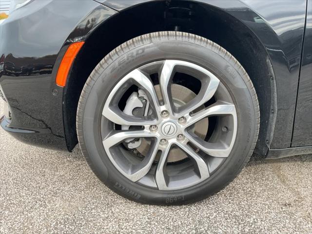 2026 Chrysler Pacifica Pinnacle AWD